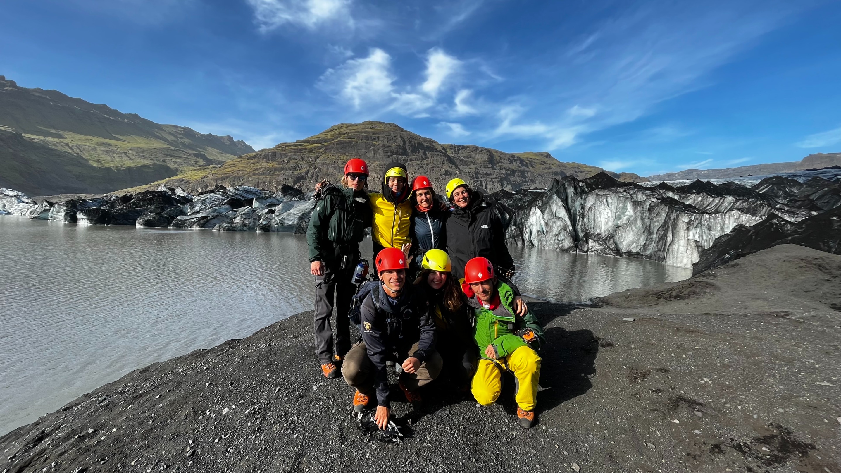 The noplanstravelling crew